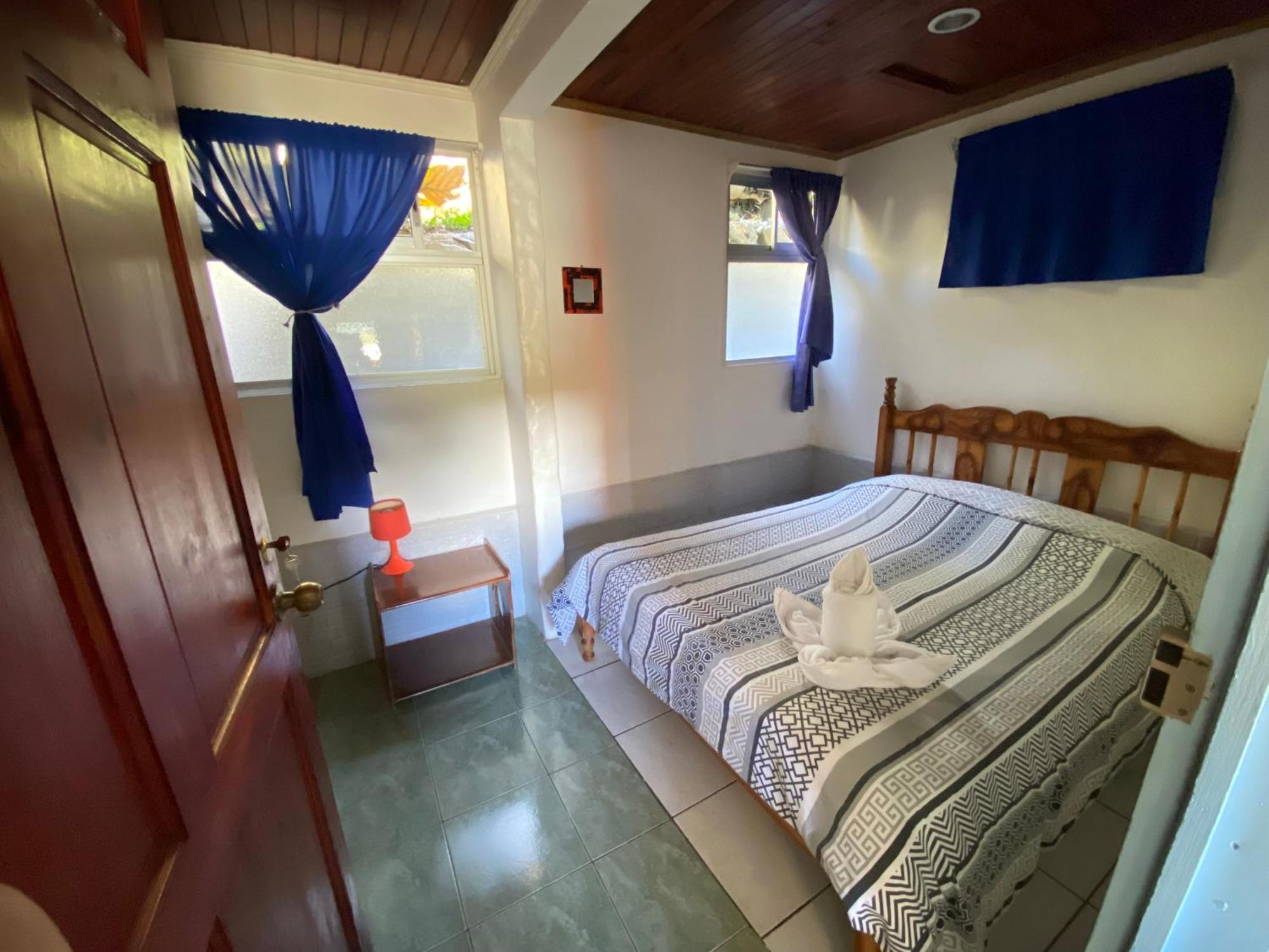 Cabinas Nuestra Kasa Bed & Breakfast Monteverde Exterior photo